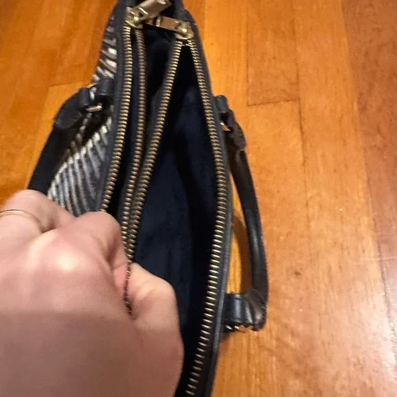 Tory Burch Black and Cream Checkered Satchel - Picture 10 of 16